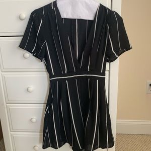 Deep V romper — XS